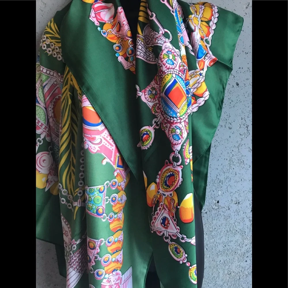 Source Unknown  50”x50” Versatile Green Long Lightweight Shawl/Scarf /Pashmina - Picture 13 of 15